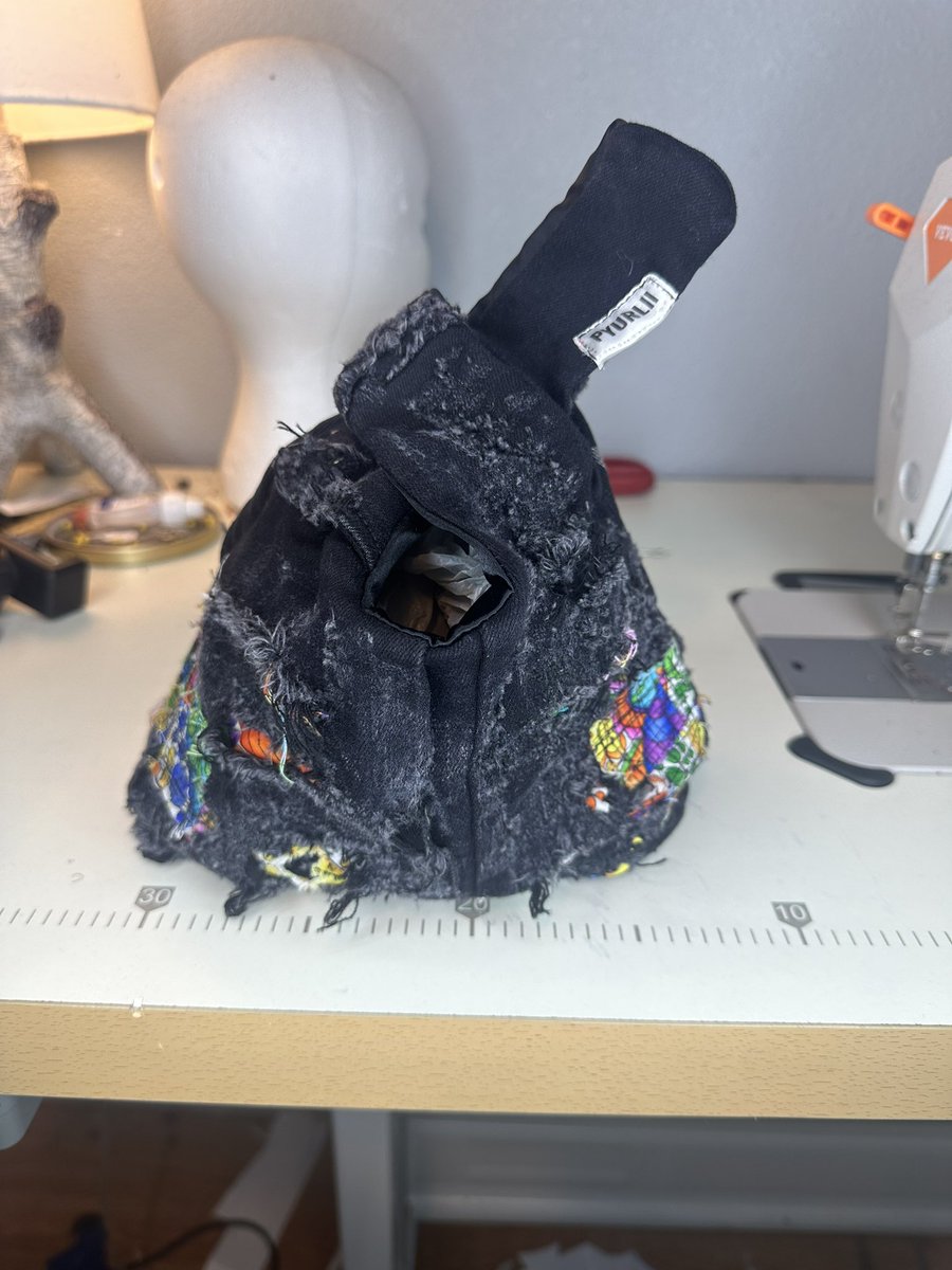 tae1of1's tweet photo. Recycled Denim transformed into the Knotty Bag. https://t.co/SDsjTIrO1t