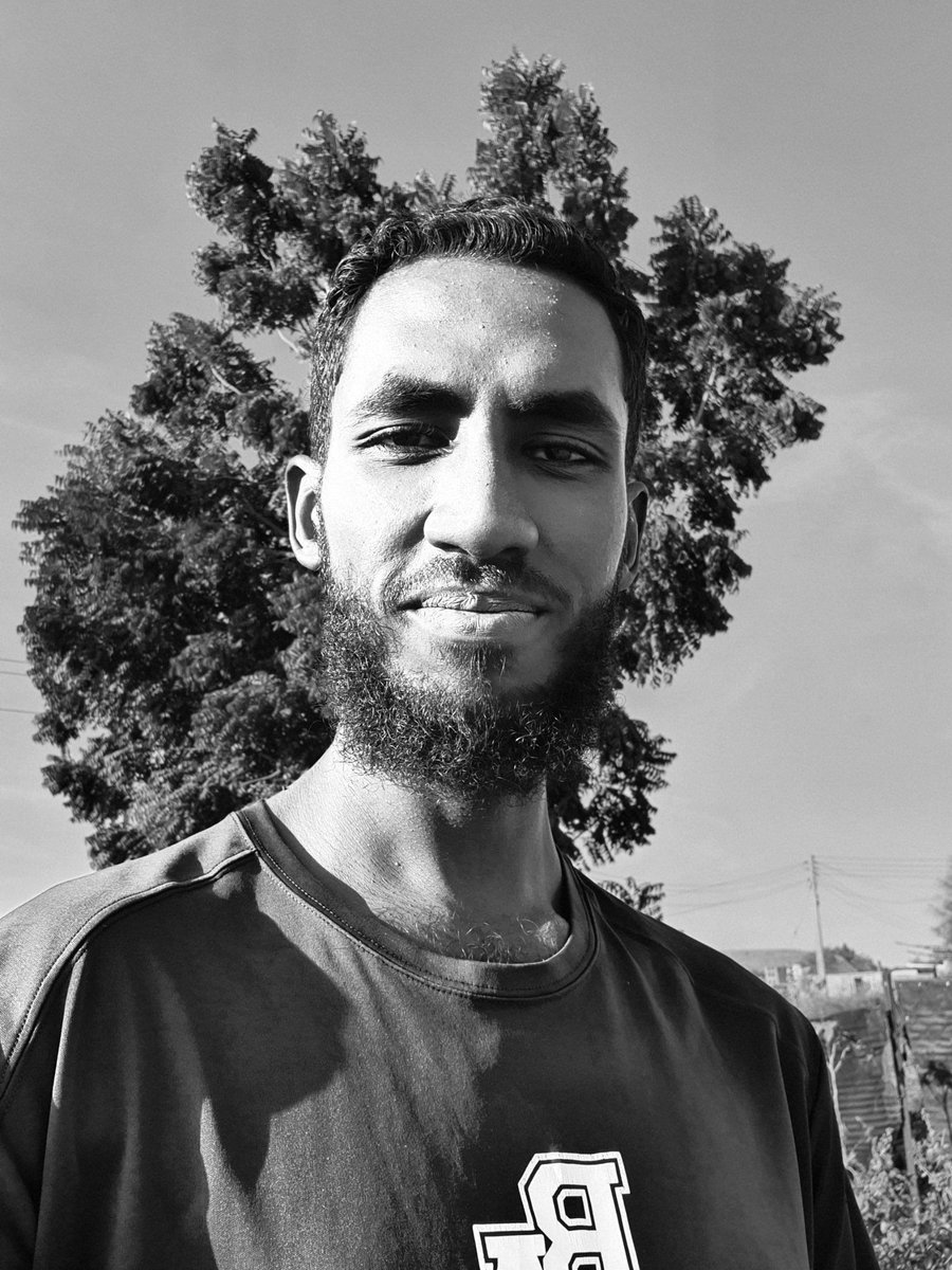 ZafirHadaby's tweet photo. ومانيل المطالب بالتمني ولكن تؤخذ الدنيا غِلابا..
Vase 2..Developed design https://t.co/77EgPMh8HP