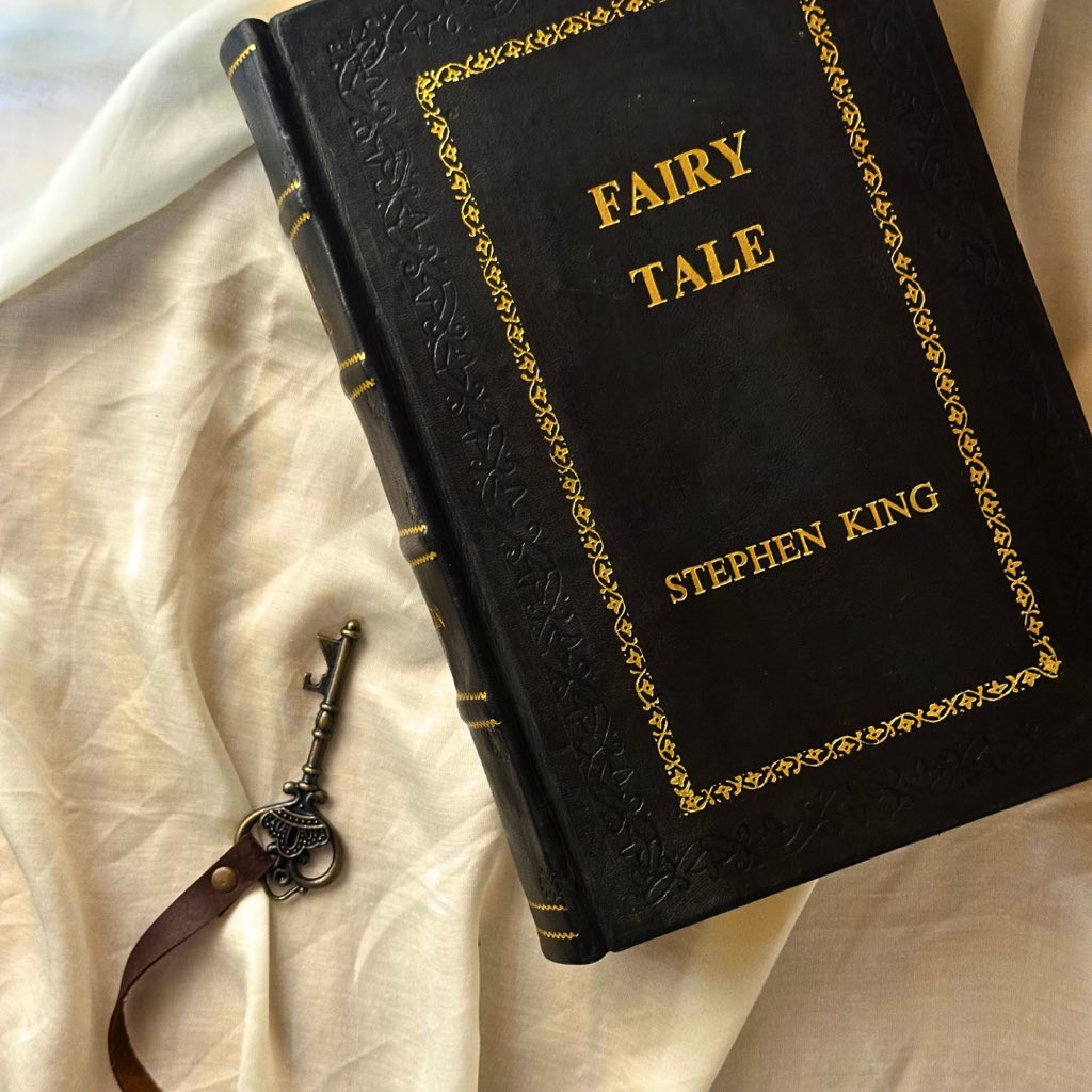 Rare Biblio tweet media