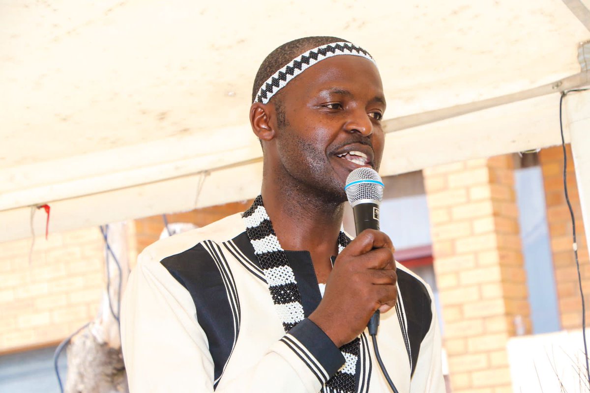 mxolisi_mapuma's tweet image. Discharging one of Decembering duties..