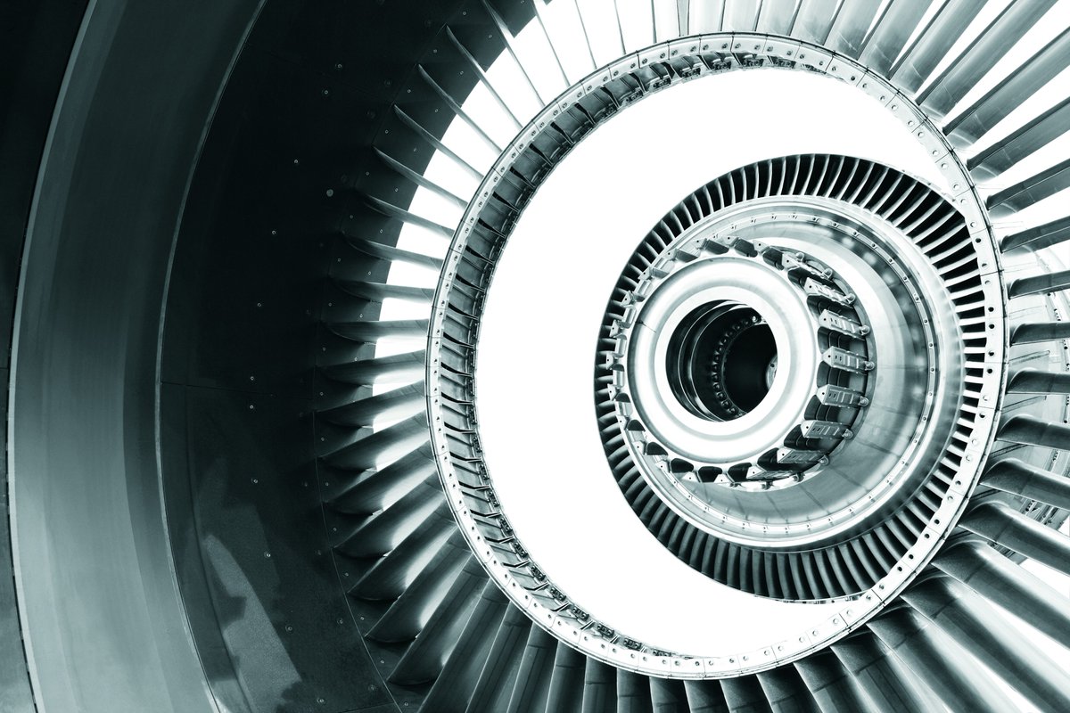 GE_Aerospace's tweet photo. 🎶 Engines soar, are you listening? 🎶

🎶 In the sky, jets are glistening. 🎶

🎶A beautiful sight, we're happy tonight, flying in an #aviation wonderland. 🎶

#GEAerospace #TravelTuesday #GE90 https://t.co/JgWNz4nYAk
