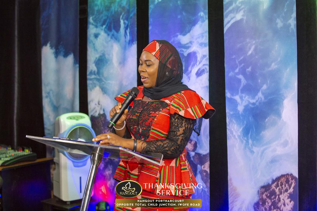 HangoutGlobal0's tweet photo. Highlights of the Hangout Global Thanksgiving service. 

#BennyHarry
#HangoutGlobal
#BeyondChurch
#KnowingJesus &amp; #MakingJesusKnown
#AllGraces https://t.co/PUikVn8RYX