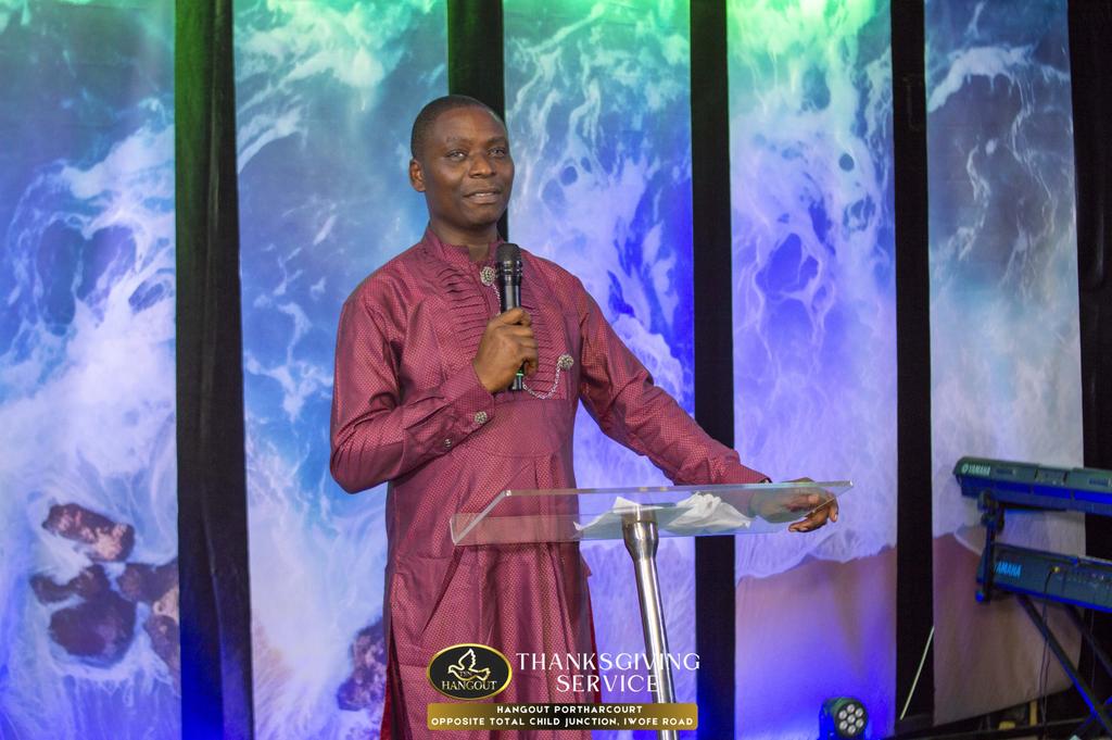 HangoutGlobal0's tweet photo. Highlights of the Hangout Global Thanksgiving service. 

#BennyHarry
#HangoutGlobal
#BeyondChurch
#KnowingJesus &amp; #MakingJesusKnown
#AllGraces https://t.co/PUikVn8RYX