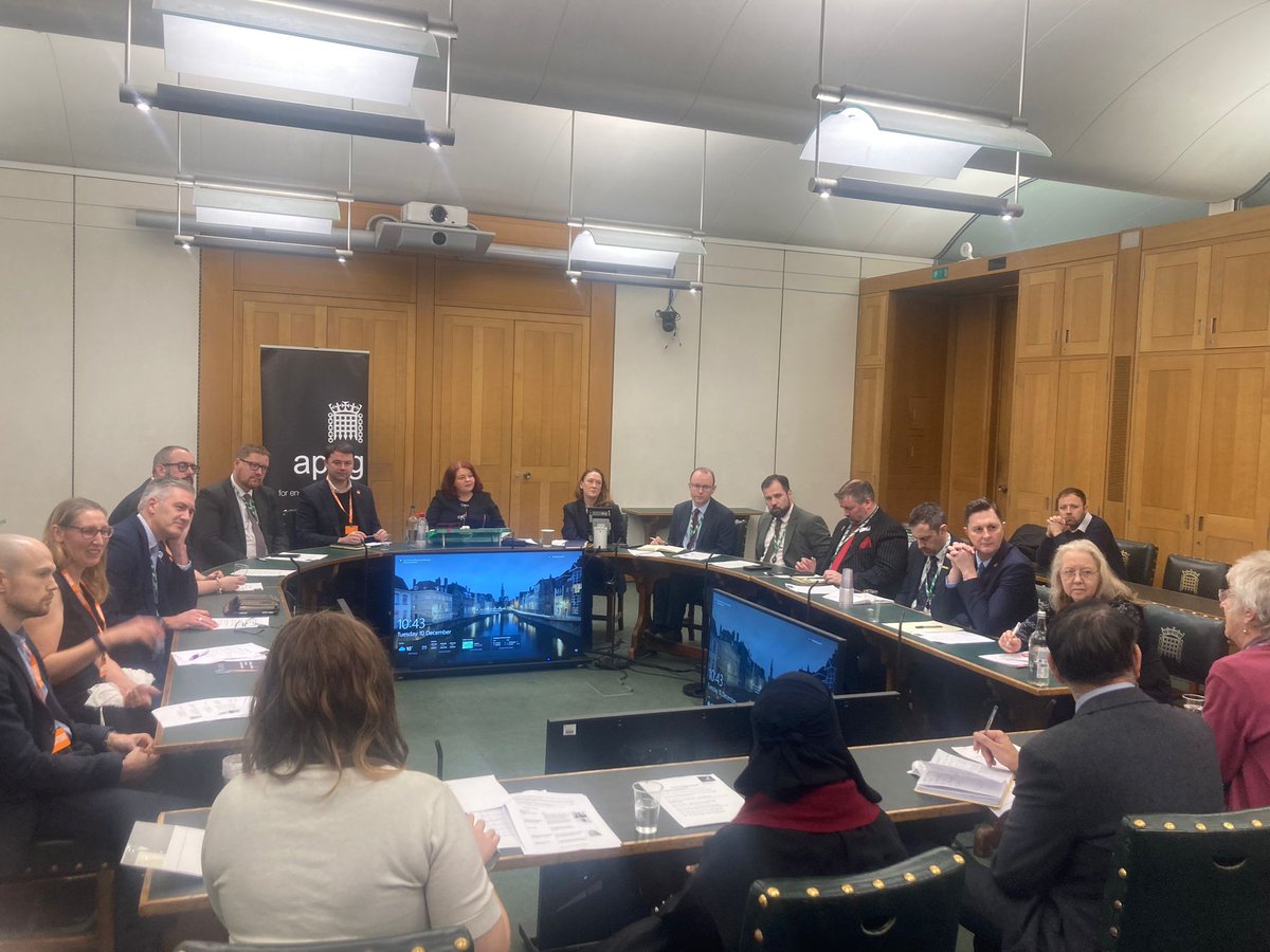 Today the APPG met to discuss how the Government's promised strategy can get us back on track to ending homelessness. 

We need to:

🏠 Rapidly rehouse people in settled, truly affordable homes
🤝 Provide trauma-informed support
❌ Prevent homelessness before it occurs