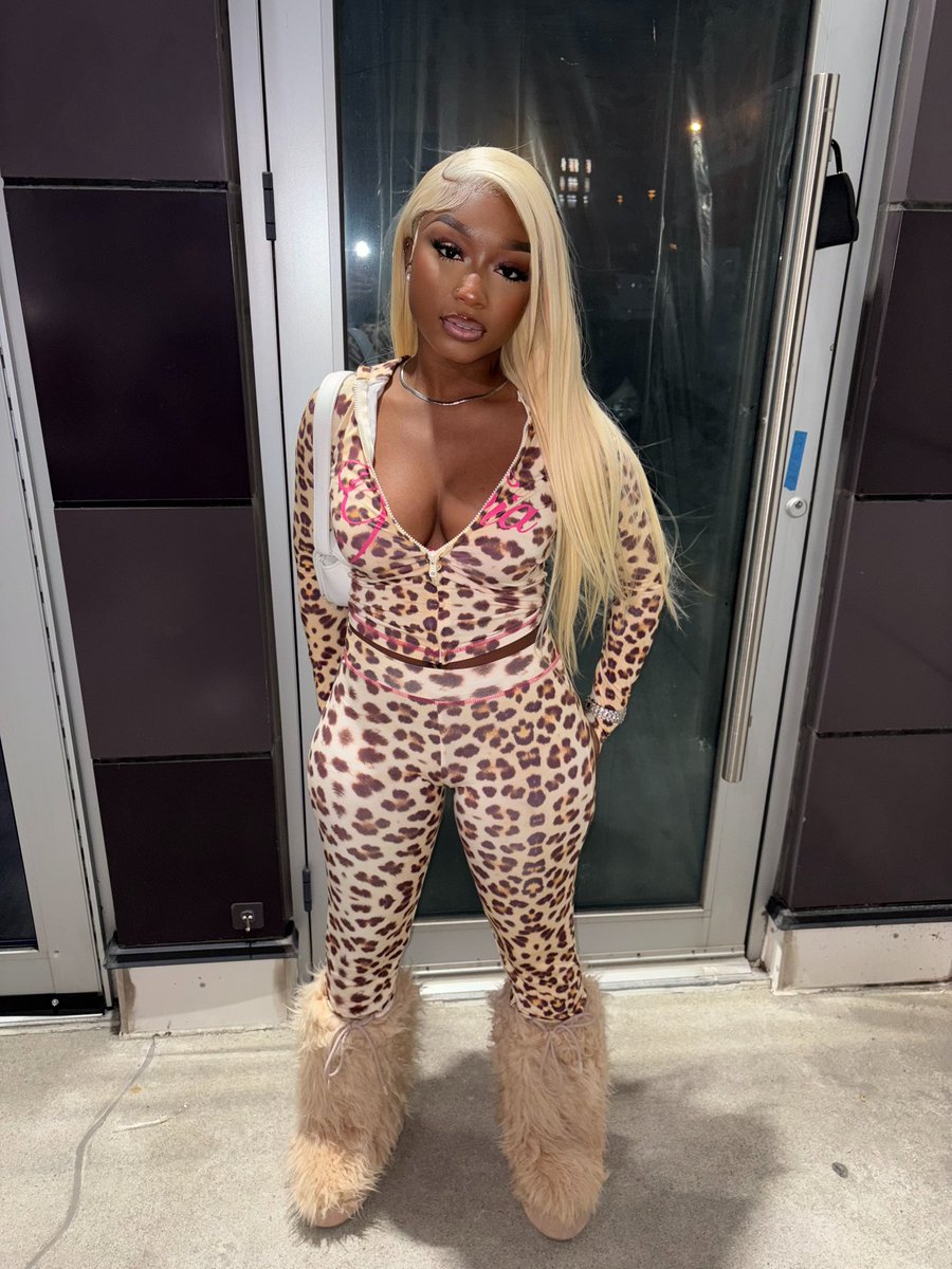 Mama Million tweet media