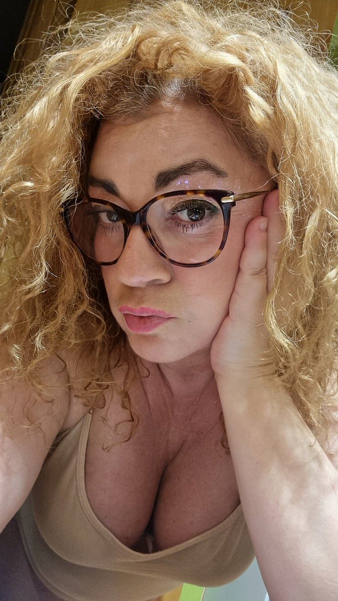 maria6tata's tweet photo. Con la cara de buena que tengo y la mala hostia que gasto https://t.co/sf7jdMkiE8