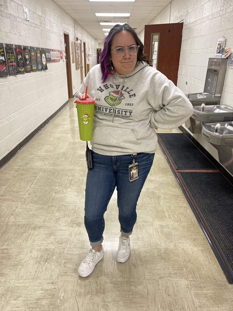 ErniePyle90's tweet photo. Grinch Day!!!
#provingwhatspossible
#passporttolearning
@AleesiaLJohnson @IPSSchools @brynn_kardash @LelaSimmons19 @valdiva808 @jessdave5 @APThomas90 https://t.co/FImtQ877AD