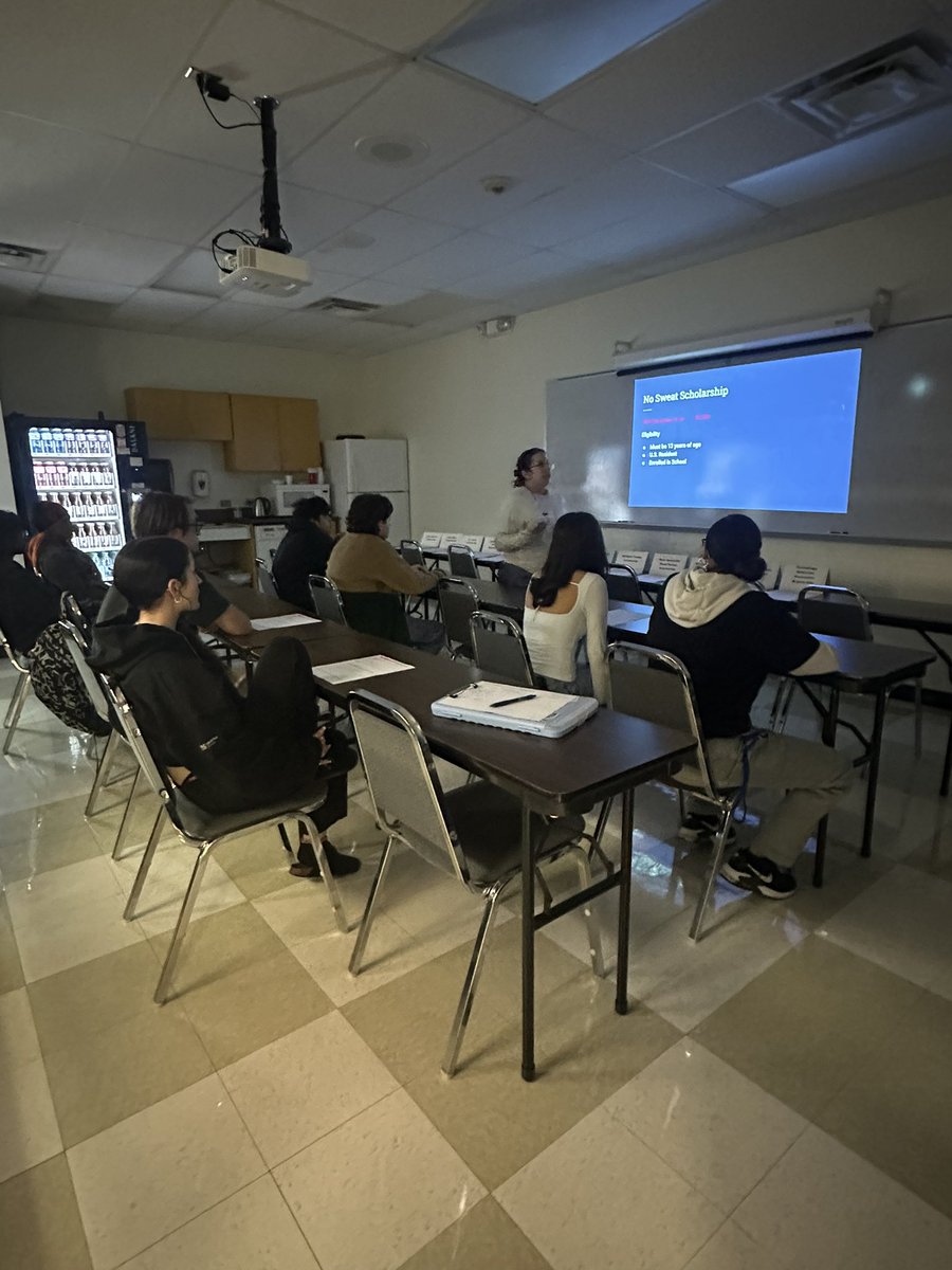Irene L. Chavez Excel Academy (@nisdchavezexcel) on Twitter photo Awesome scholarship presentation by our CIS transition coach Gabrielle! Thank you for keeping our students informed on the latest scholarship opportunities!💙🤍 <a href="/CISSanAntonio/">Communities in Schools of San Antonio</a> <a href="/NISDCounseling/">NISD Counseling</a> <a href="/NISD/">Northside ISD</a> Awesome scholarship presentation by our CIS transition coach Gabrielle! Thank you for keeping our students informed on the latest scholarship opportunities!💙🤍 <a href="/CISSanAntonio/">Communities in Schools of San Antonio</a> <a href="/NISDCounseling/">NISD Counseling</a> <a href="/NISD/">Northside ISD</a>