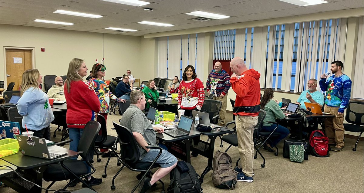 KCS_EPP's tweet photo. Cohort 3 had some fun at their EPP session last night w/ a sweater competition, sweet treats, small gifts and-oh yes-learning ๐ One can dream a little by envisioning their CTE program graduates & the skills they should possess. Then make a plan to get them there! #goalinmind https://t.co/zHUmil3VlY