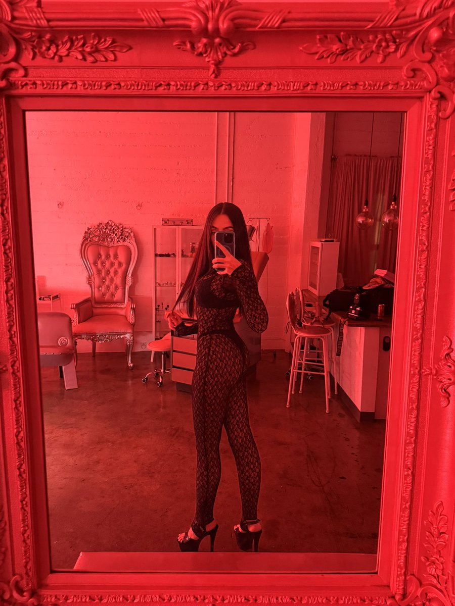 𝙼𝙰𝚂𝚃𝙴𝚁 𝙰𝙻𝙴𝚇𝙸𝚂 🩵 LA FINDOM/FEMDOM tweet media