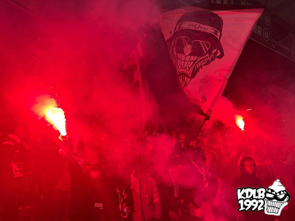 UltrasMadeinFR's tweet image. ⚽️ Angers - Lyon 
📢 Craquage du Kop de la Butte! 
📆 Samedi 7 décembre 2024
📸 KDLB92

#SCOOL