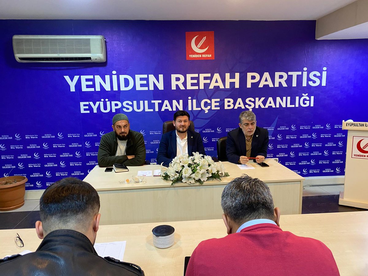 Haftalık olağan yönetim kurulu toplantımız ilçe başkanımız Osman Çelmeli riyasetinde gerçekleştirildi.
Toplantımıza il başkan yrd. <a href="/rplokmancelik/">Lokman ÇELİK</a> de iştirak etti.
Alınan tüm kararları Allah hayırlı eylesin.