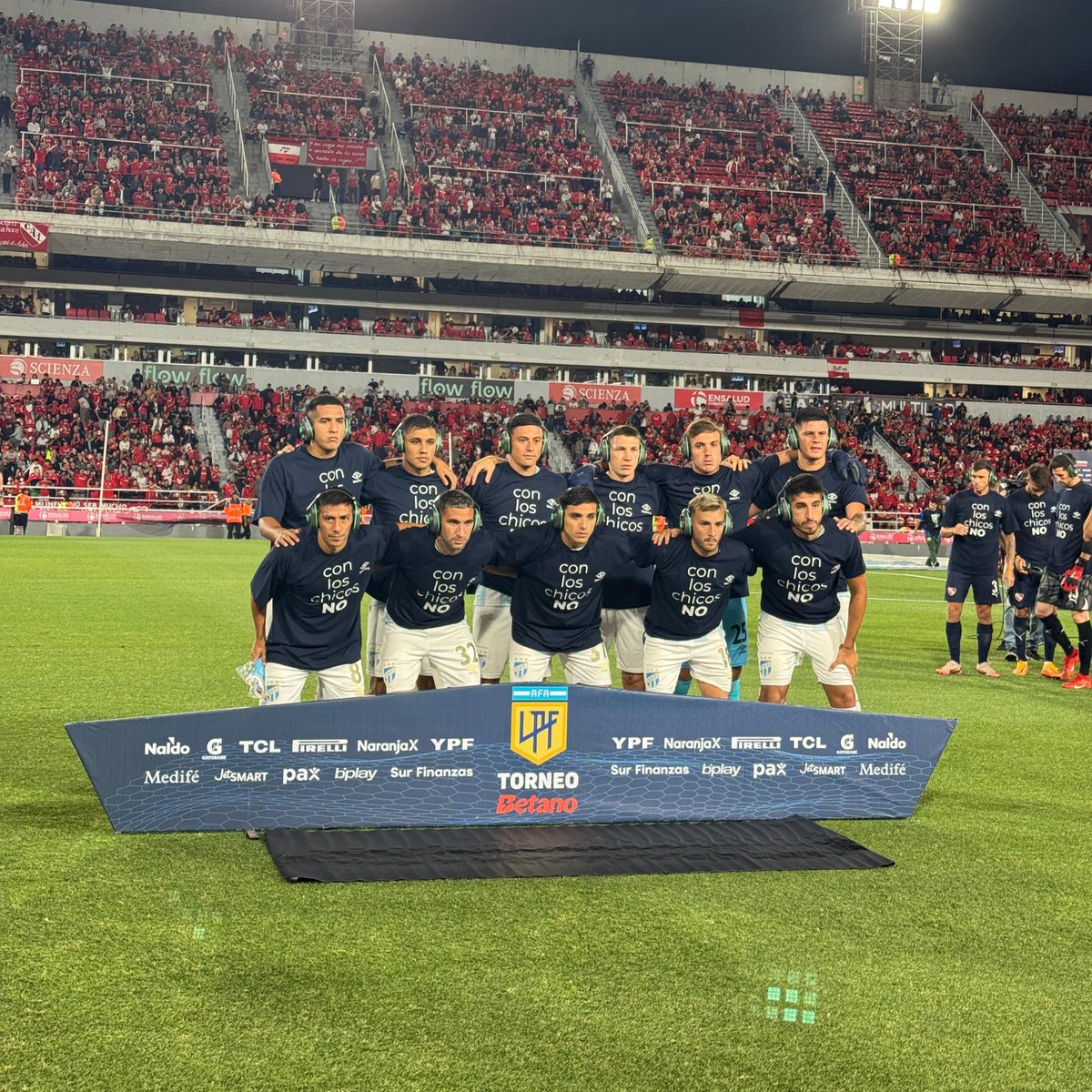 ¡Con los chicos no! Apoyamos a Rodrigo Rey y a su familia en este momento, y sostenemos la importancia de visibilizar un problema que viven miles de familias.  

#HablemosDeAutismo 
#LPFSolidaria