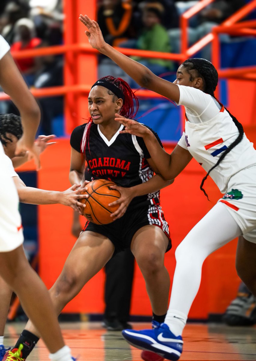 TamiaFields240's tweet photo. 🏀 Game vs #Northside 💯🖤❤️ #AnotherDoubleDouble 💪🏽 #KingsVision 📸 https://t.co/WSxaW8qQmd