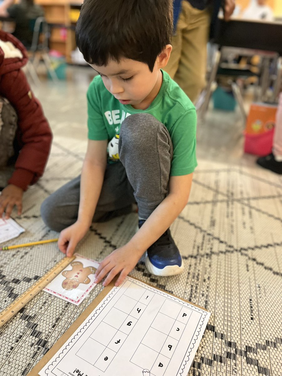 leela_varian's tweet photo. Whether measuring the length of a large bulletin board or a small gingerbread man, 2nd grade @eastlake_hcs teachers make math fun both in and out of the classroom! #MathAdventures @DFlowLeads @Kmtfsouthern https://t.co/MNLydy5ty4