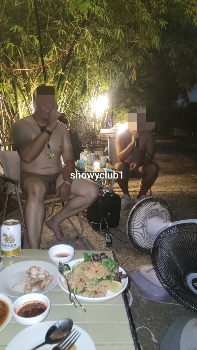 Showyclub1's tweet photo. ��ะชิลอะไรกันขนาดนี้ พอเจอเพื่อนใหม่เข้าทางกัน พาร้องเพลง 4 ชม. ไม่วางไมค์ 😂 

@Bobua_Naturist https://t.co/7QB8a4VroZ