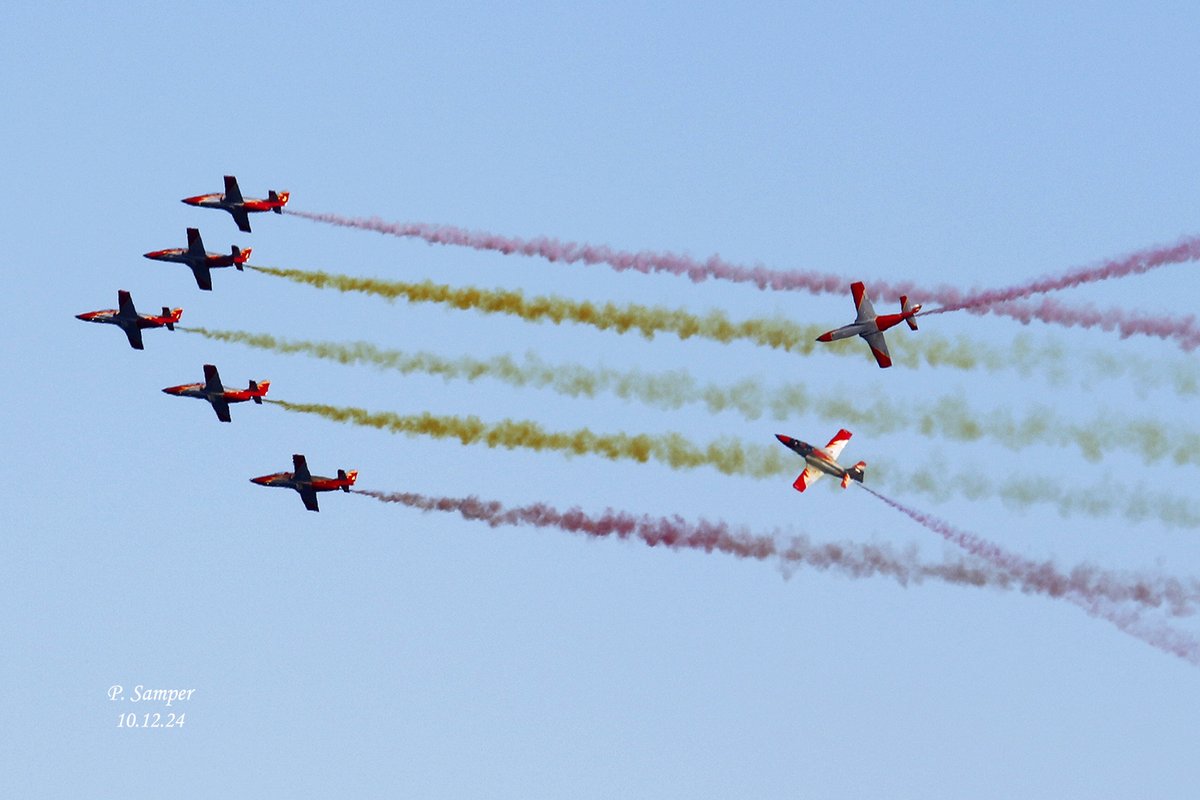 Despegue de la <a href="/patrullaguila/">Patrulla Águila</a> para las pasadas en el desfile y posterior acto a los caidos en la #BASanJavier #AcademiaGeneraldelAire con motivo de la celebración de la Patrona del Ejercito del Aire la Virgen de Loreto <a href="/EjercitoAire/">Ejército del Aire y del Espacio</a>. <a href="/SpottersMurcia/">Spotters Murcia</a> Muchas felicidades "Aviadores"