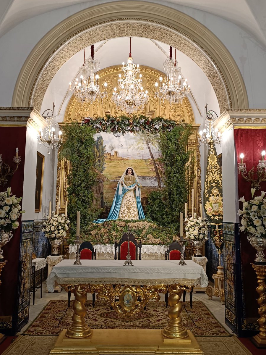 HdadConsolacion's tweet photo. LA PATRONA DE CARRION PARA EL NACIMIENTO DEL SALVADOR
La Stma. Virgen de Consolación ha sido ataviada con manto celeste de raso y mantilla en seda granadina bordada a mano de estilo dengue de los años 40 del pasado siglo, donada por NHD David Cuesta Solís.
#CarrionporsuPatrona https://t.co/SFnq9Pyl3U