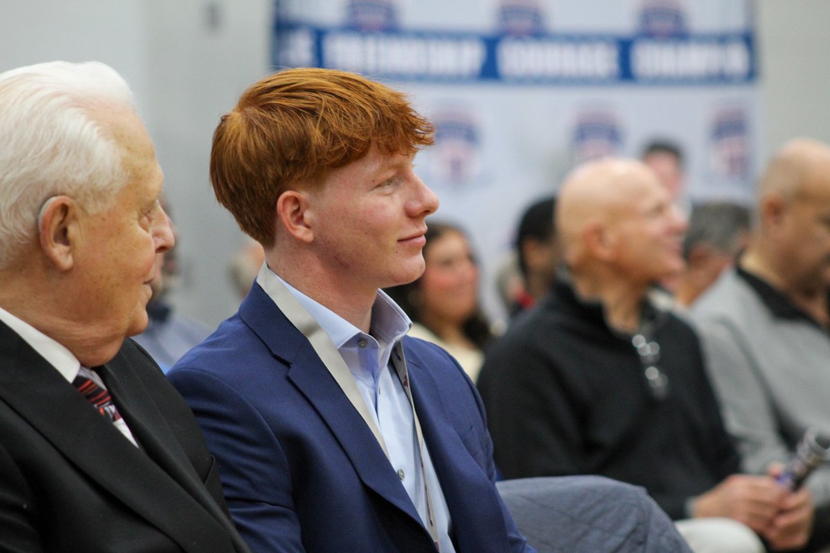 The Bell tweet media