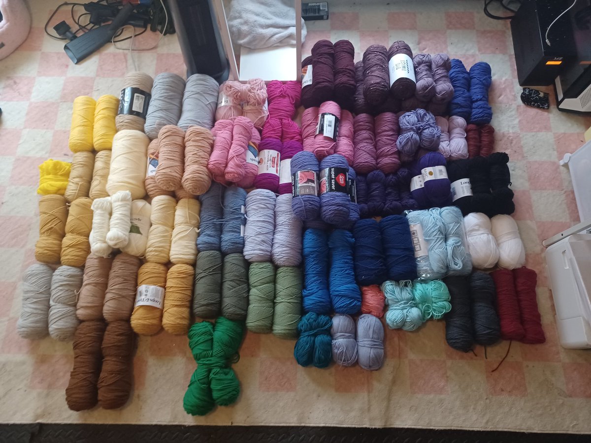 I'm taking today to clean the office and get stuff organized 

I always love looking at my yarn stock, I wish to curl up in the pile and snooze. 

(Suffer with the out of order colors, hehu)
