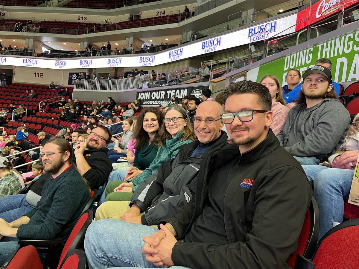 EideBaillyLLP's tweet photo. Our Des Moines office and future hires and interns recently had a fun-filled night at an @IAWild hockey game! π The MVP of the night? Market Leader Blake Crow's 7-year-old daughter, who took the ice, playing hockey during one of the breaks. π #InsideEB https://t.co/RmiPFMYsqF