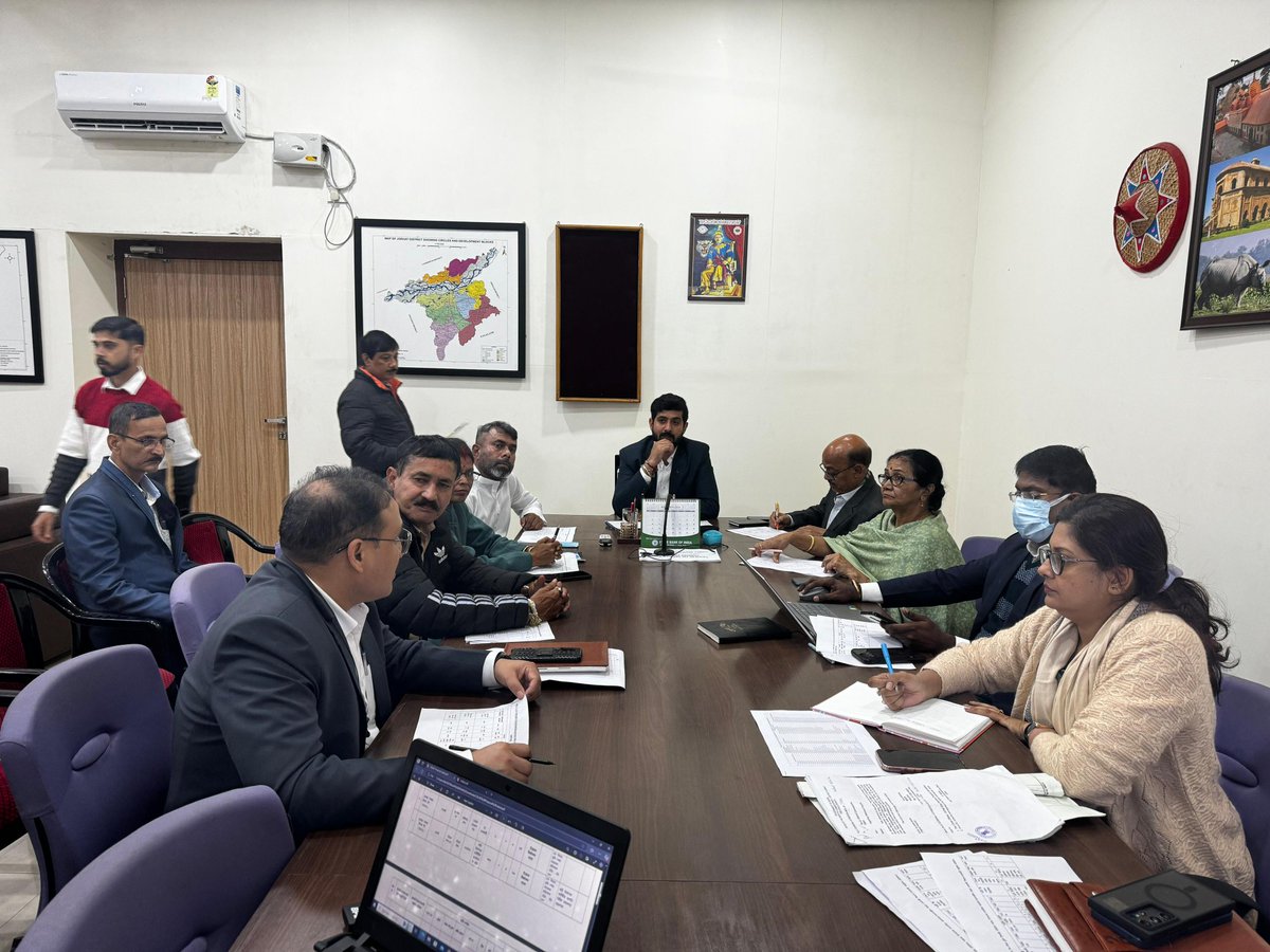 RKurmiOfficial's tweet photo. Participated in a key meeting at Jorhat DC office, led by DC Jorhat, alongside esteemed MLAs of Jorhat. Collaboration and dialogue are vital for effective governance and community welfare. #GovernanceWithPurpose https://t.co/9ZZ6aOSjOx