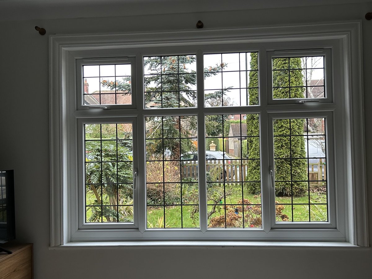 HarrogateW's tweet photo. New upvc windows with lead detail. Call for a free quotation 01423 876353 or visit https://t.co/wtg21TNScY #Harrogate https://t.co/2LTyfmhaC9