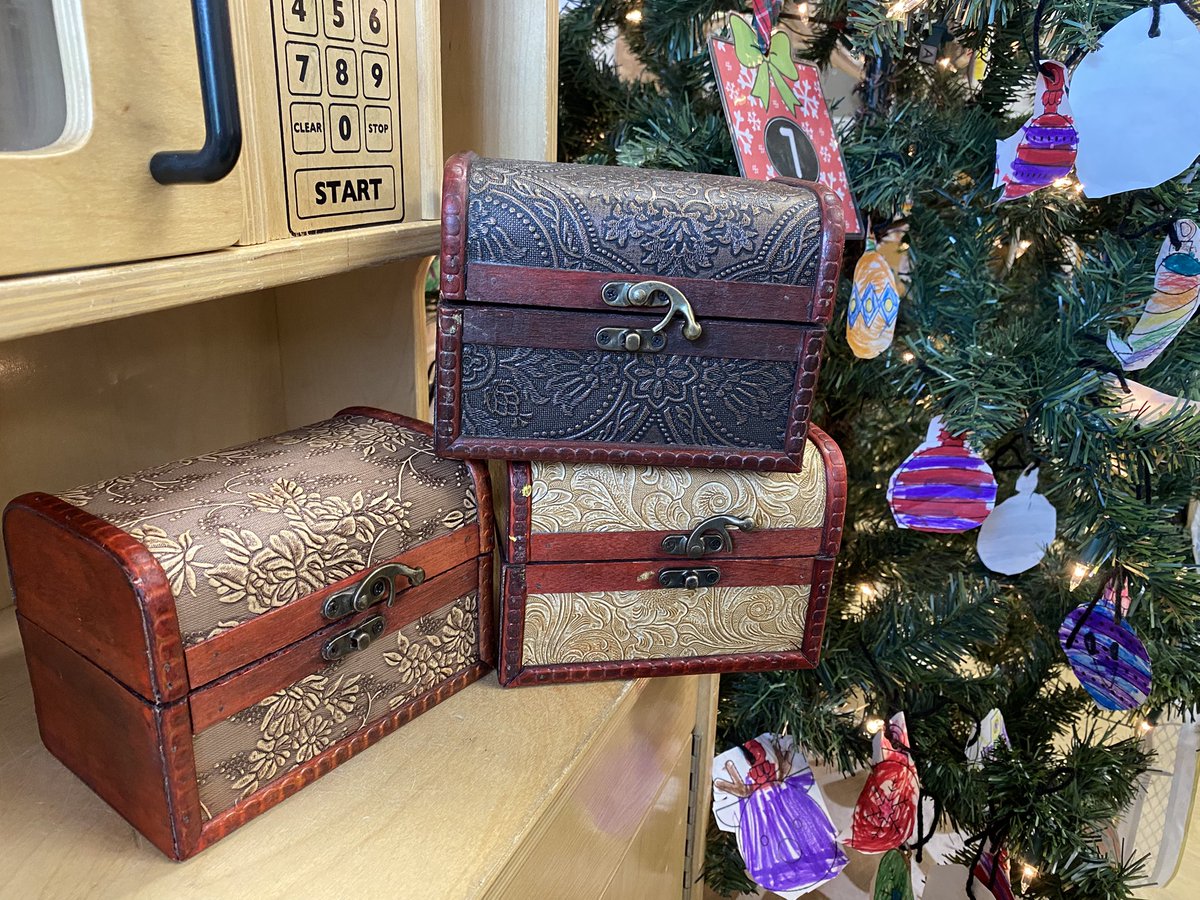 mrs_hantz's tweet photo. Like the Three Wisemen, our friends wanted to share gifts with baby Jesus. Everyone worked hard to design special wrapping paper and then wrote when they would give baby Jesus. @mrs_mcnish https://t.co/QHbYrkUP9H
