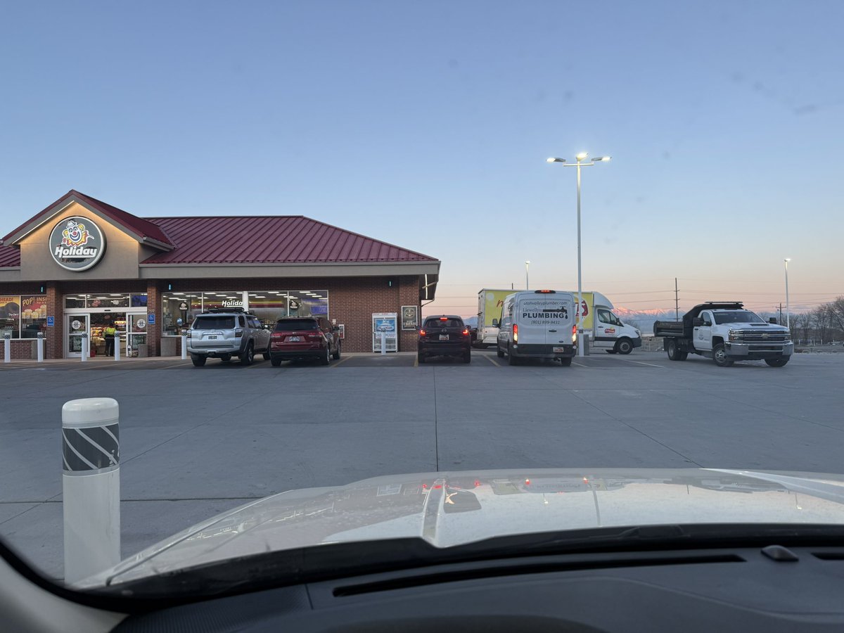 Spotted your van at the Holiday Oil in Vineyard. Excuse the recent follow but always see your stuff! 
<a href="/ToddLlewellyn/">Todd Llewellyn</a>