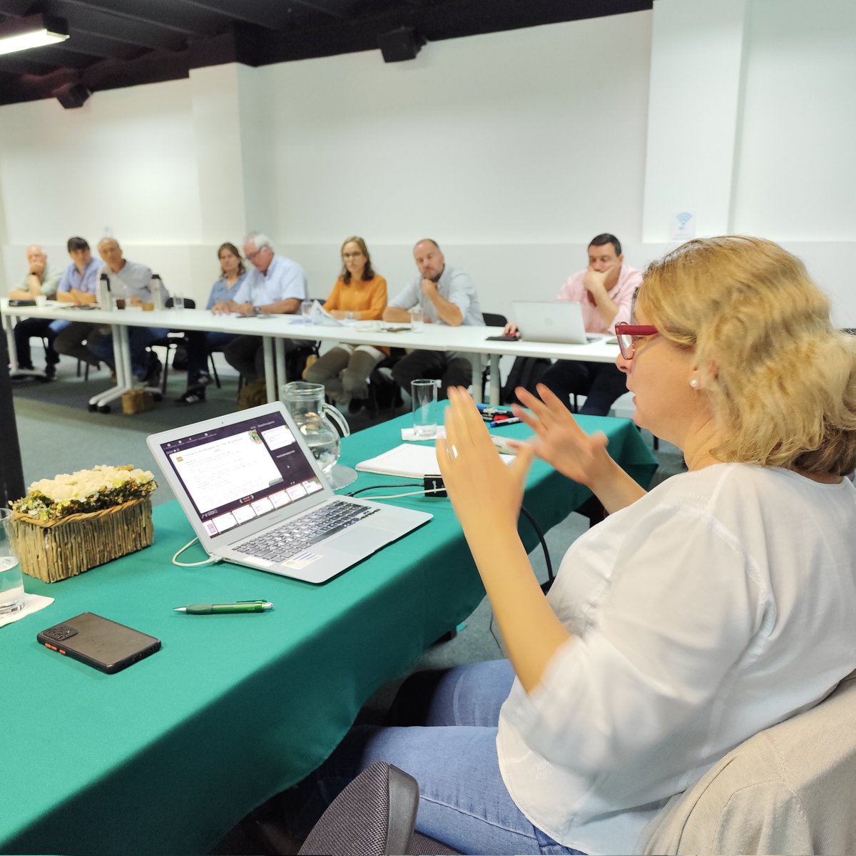 FUCREA's tweet photo. ♻️❓¿Qué tiene que hacer FUCREA con relación al ambiente en 2025?
Hoy nuestra Comisión de Ambiente realizó junto a representantes de las cuatro sectoriales, un taller para discutir y definir los próximos pasos del movimiento CREA en relación al ambiente.
#ambienteCREA #somosCREA https://t.co/u7ZAYEoxP2