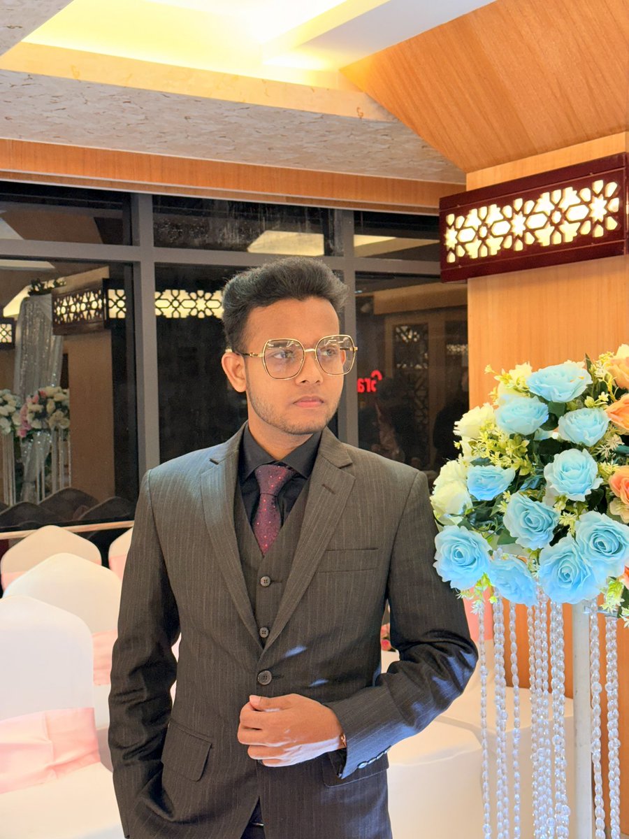 THESKB69's tweet image. Wedding season!