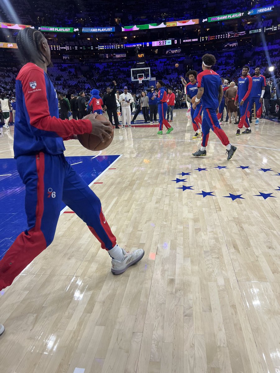 subzero_leaf8's tweet image. Philadelphia