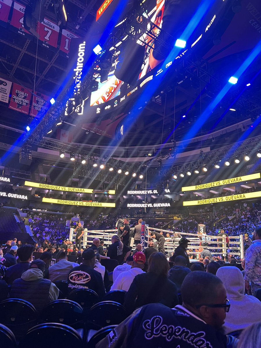 subzero_leaf8's tweet image. Philadelphia