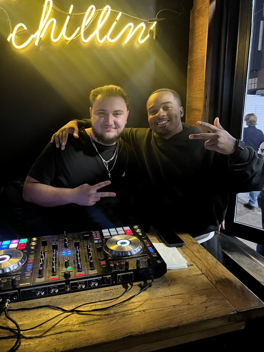 subzero_leaf8's tweet image. Philadelphia