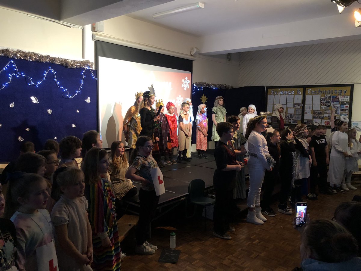 ysgolswnydon's tweet photo. What a busy day it’s been … entertaining the audiences with our Christmas Concerts! Diolch to all who attended and supported us! We think you’ll agree - they made us all proud!  #nadolig2024 https://t.co/VFsrLCScBd