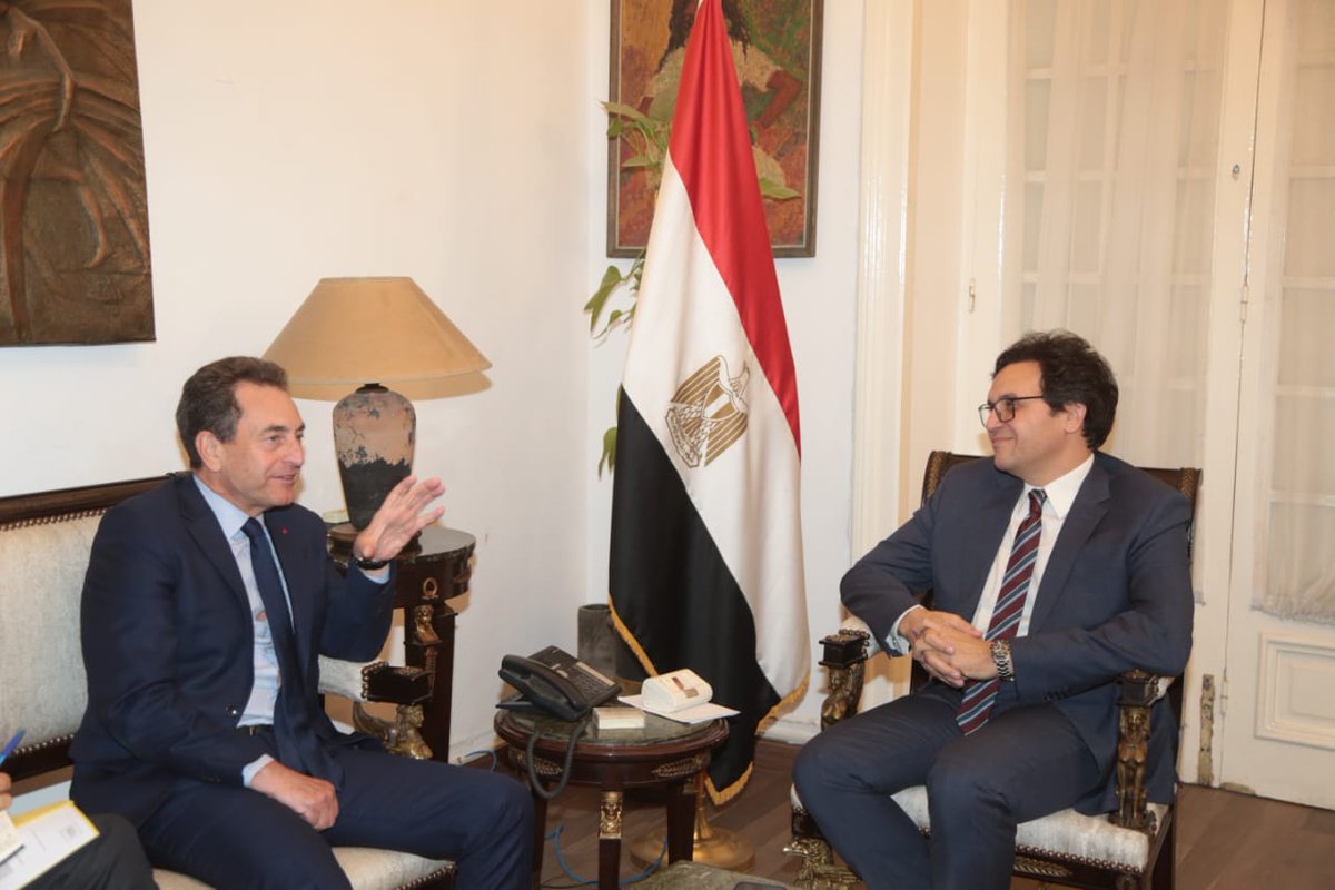 FranceenEgypte's tweet photo. L’Ambassadeur a rencontré ce jour pour la première fois le ministre égyptien de la Culture, l’occasion d’évoquer la place que ce sujet occupe dans la relation 🇨🇵🇪🇬 et envisager des pistes de coopération futures, en priorité dans le domaine des industries culturelles et créatives. https://t.co/i7lHoCUlxh