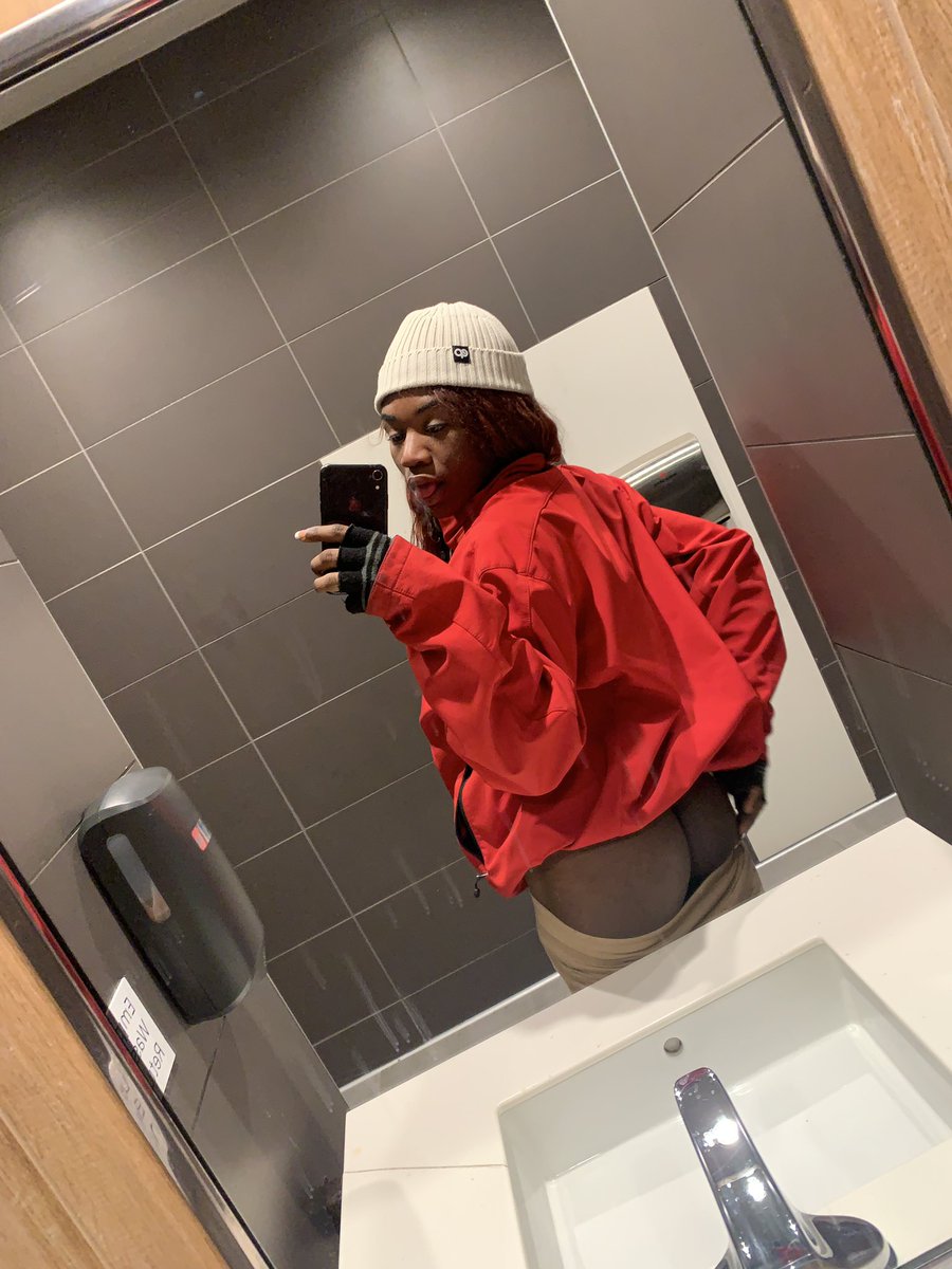 indiabebexo's tweet photo. Slim Petite brown bone 🫶🏽
#freakytwt #tsfreak https://t.co/YZWK8X33Rb
