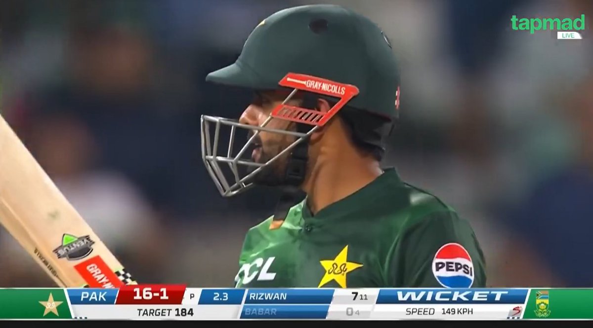 Berzabb's tweet photo. Selectors made a terrible mistake!!!!
They should have picked Babar Azam in the series against Zimbabwe!!! This could have served as fave savior for Babar Azam!
Now they cannot defend his today's performance 💔
#BabarAzam #zimvspak https://t.co/By038dHdp2