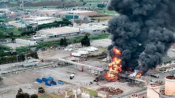 astronomy_free's tweet image. Discover what caused the ENI fuel depot explosion in Calenzano, its impact on lives &amp;amp; environment, and how technology &amp;amp; safety measures can prevent future disasters.

#ENIExplosion #FuelDepot #Calenzano #Environment #Safety #Disaster #ucl

Read.. freeastroscience.com/2024/12/calenz…