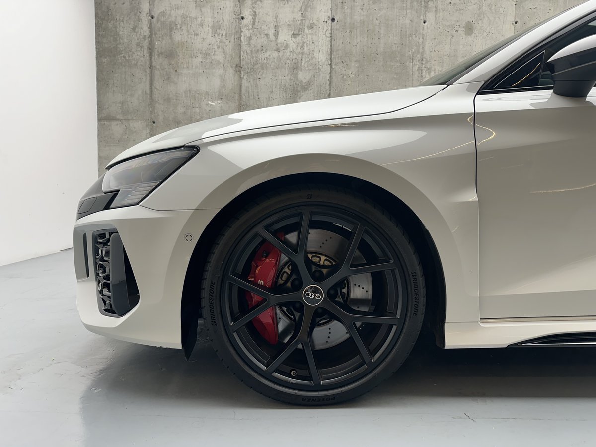 CollectionOtto's tweet image. Disponemos de unidades muy cuidadas y exclusivas para gente con ambición y ganas de darse un capricho... 😁 

#AudiRS3 #AudiEspaña #CochesDeLujo #CochesPremium #Deportivos #CochesAudi #CochesDeportivo #Quattro