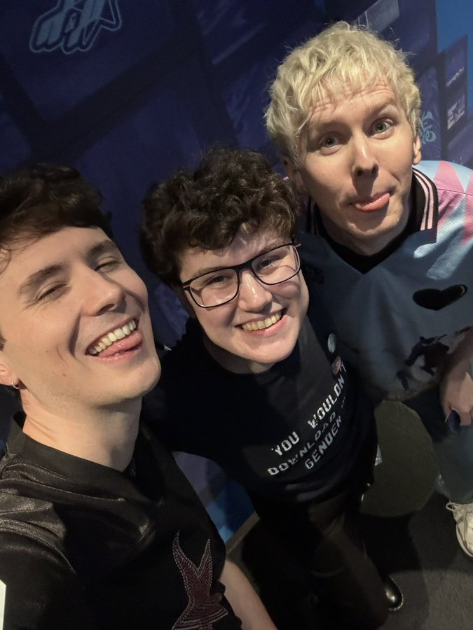 lux tweet media