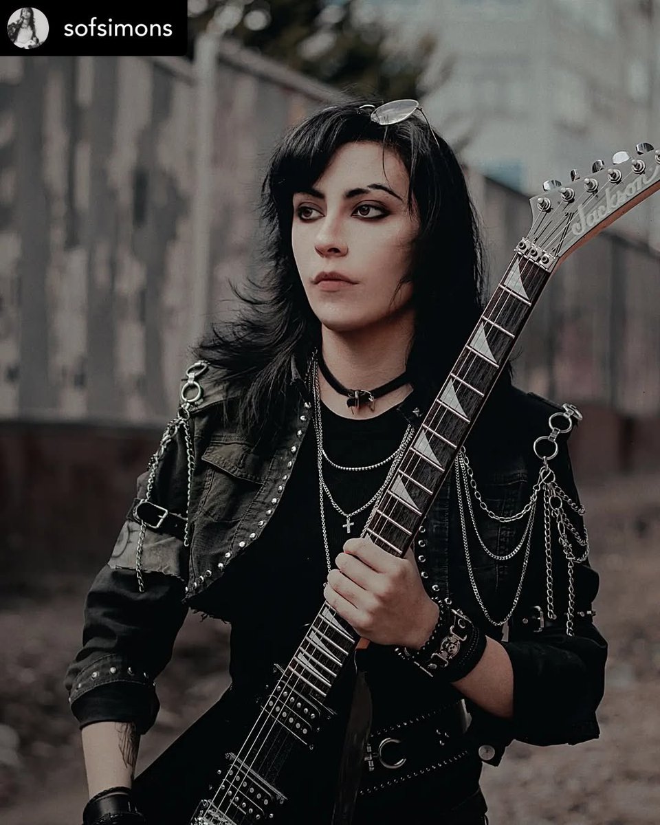 ObRockMexicano's tweet image. #FotoDelDía Sofi Simons, guitarrista de Blacksheep

Posted @withregram • @sofsimons ☥
.
.
.
#jacksonguitars #jacksonguitar #femaleguitarist #guitar #guitarra #guitarporn #guitarrista #photo #model #girlguitarist #goth #gothic @officialjacksonguitars