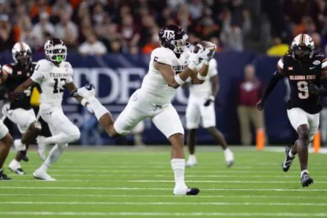 Former Texas A&amp;M tight end Jaden Platt is set to visit Arkansas this weekend, his agency <a href="/APSportsAgency/">A&P Sports Agency</a> tells @cbssports/<a href="/247Sports/">247Sports</a>.

The 6-foot-5, 260-pound Platt was a Class of 2023 top-100 recruit.

247sports.com/player/jaden-p…