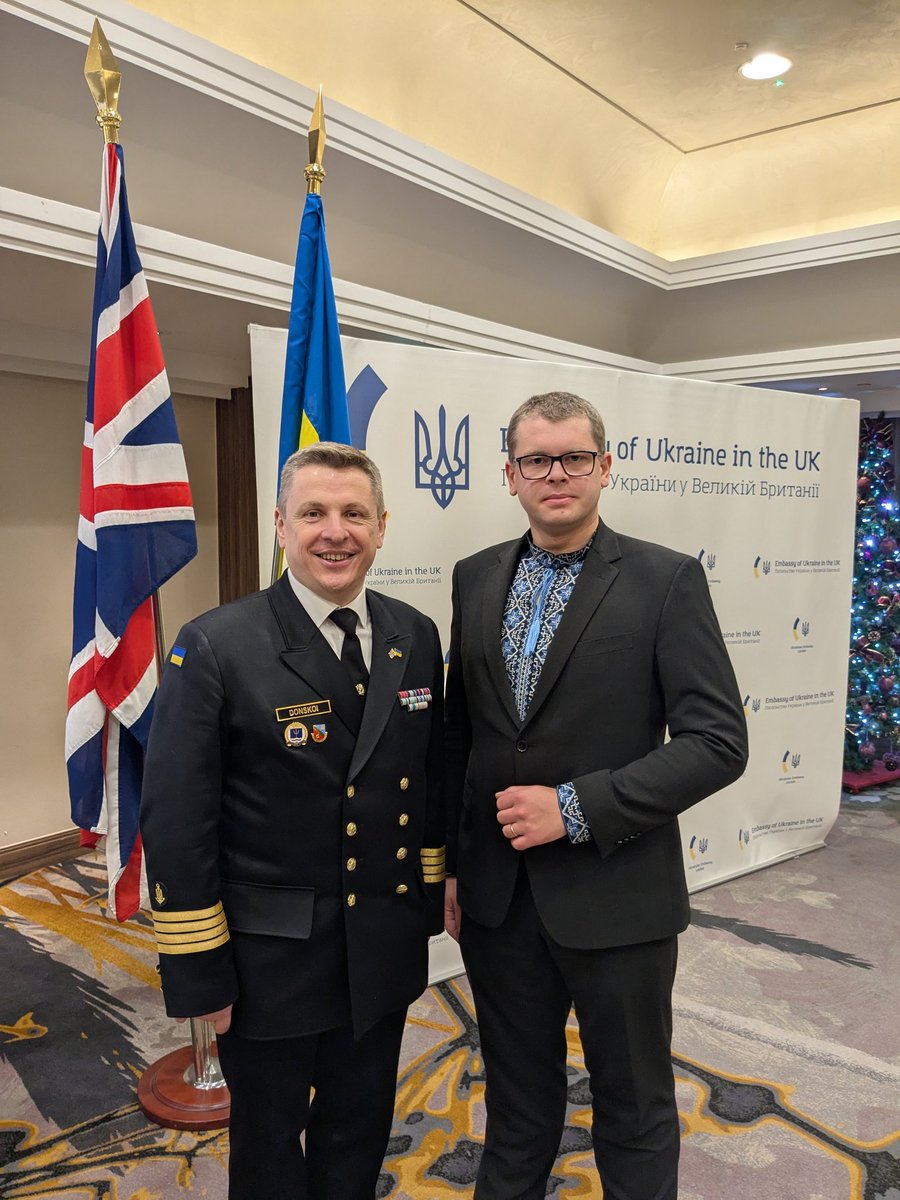 Celebrating the Ukraine's defenders day with the very defenders. It is also a time to remember the British personnel who serve, served and died for our security in Ukraine.