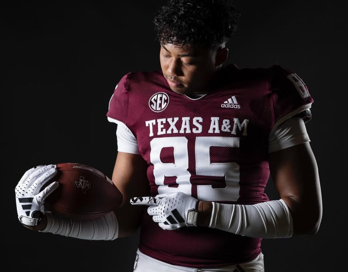 Pete Nakos (@petenakos_) on Twitter photo Texas A&M TE transfer Jaden Platt is set to visit Arkansas Friday-Sunday, his agents <a href="/APSportsAgency/">A&P Sports Agency</a> tell me.
on3.com/db/jaden-platt… Texas A&M TE transfer Jaden Platt is set to visit Arkansas Friday-Sunday, his agents <a href="/APSportsAgency/">A&P Sports Agency</a> tell me.
on3.com/db/jaden-platt…