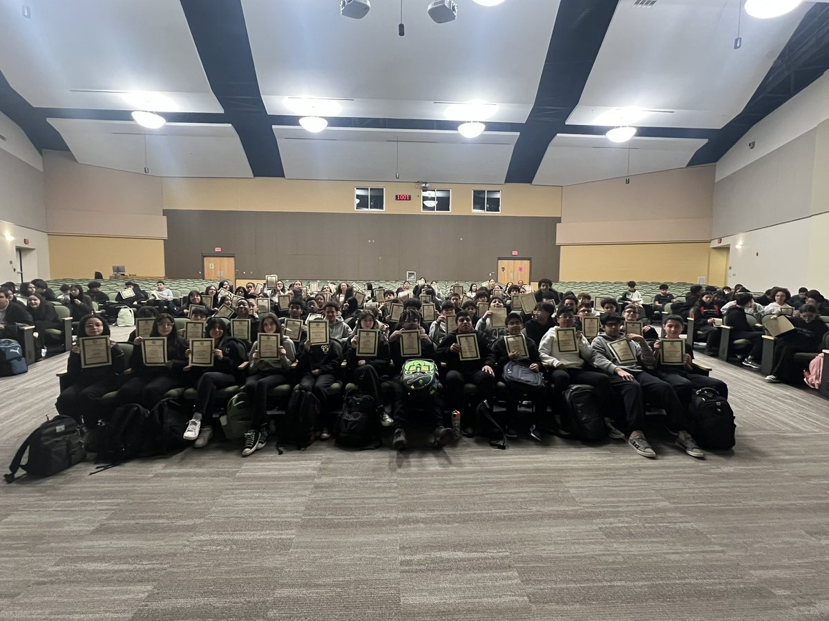 Ms. Manzo tweet media