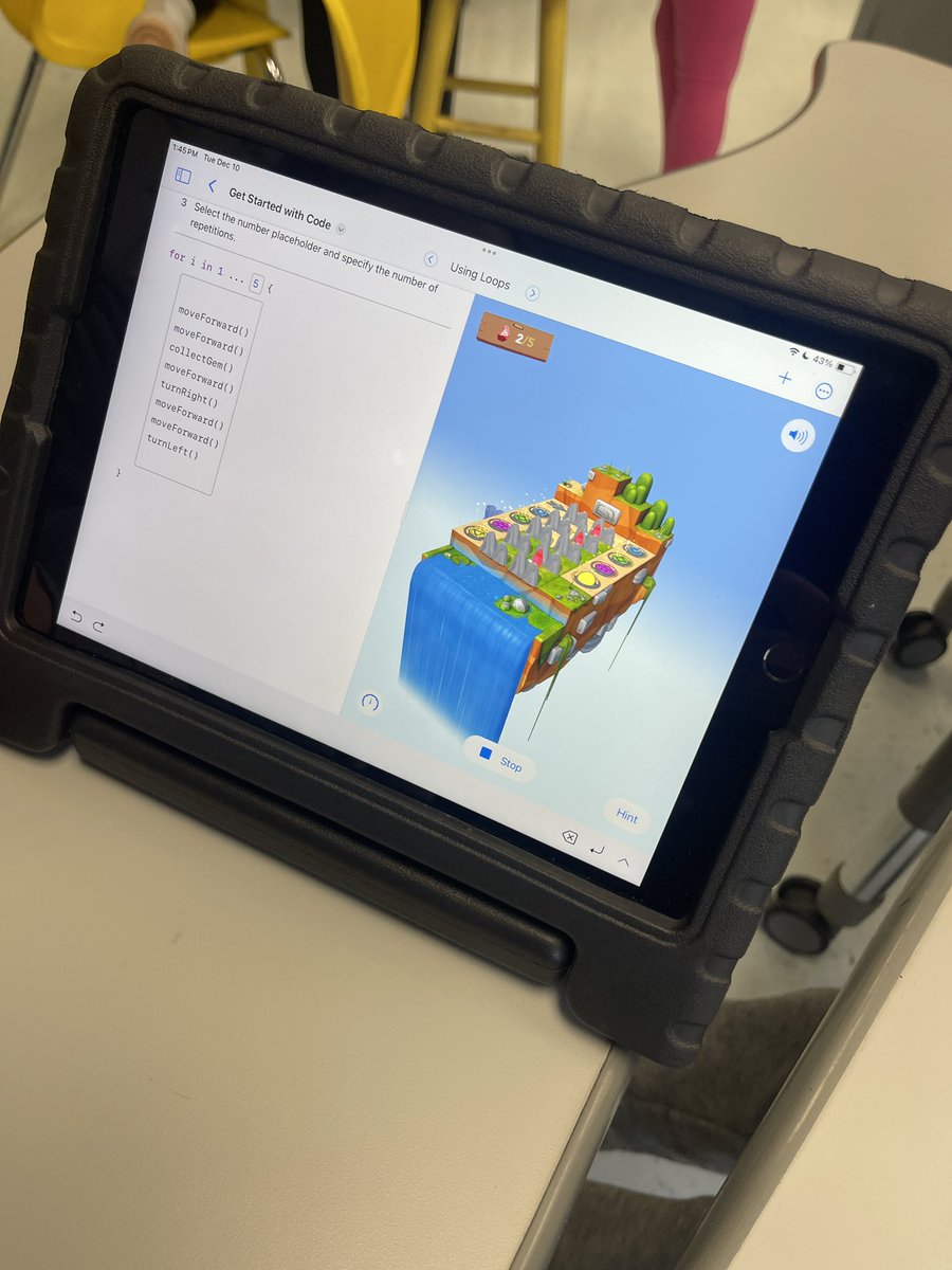 Fourth grade students used @appleswiftplayground to learn the basics of coding! Students explored loops, for loops, and learned how to add variables and numbers to make their patterns easier! #hourofcode #appledistinguishedschools