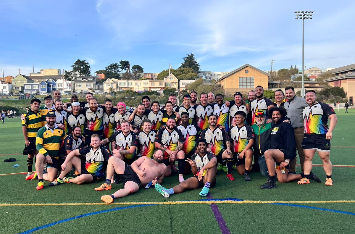Pocketjezzus's tweet photo. Love my team! 🏉 #SeattleQuake #RucktacularSF https://t.co/YHiHkWNREa