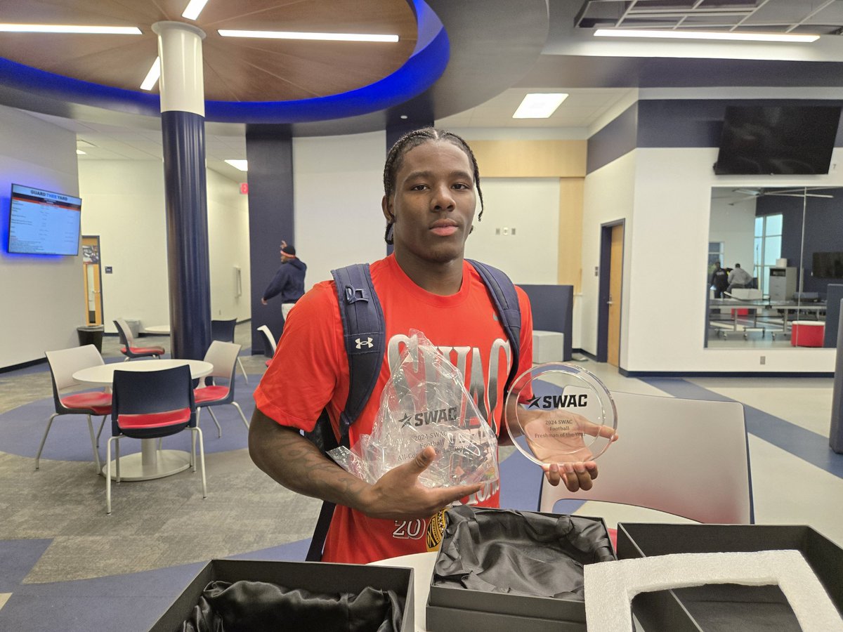 KC-1400 Media 🐅 (@kc1400mg) on Twitter photo <a href="/TravisJr18/">Travis Terrell Jr (APE)</a> HIM!
<a href="/theswac/">Southwestern Athletic Conference</a> Freshman of The Year, 1st Team All-SWAC, FCS Freshman All American! Let's go bro! See y'all in Atlanta! Go Tigers! #THEEiLove #GuardTHEEYard #KC1400Collective <a href="/TravisJr18/">Travis Terrell Jr (APE)</a> HIM!
<a href="/theswac/">Southwestern Athletic Conference</a> Freshman of The Year, 1st Team All-SWAC, FCS Freshman All American! Let's go bro! See y'all in Atlanta! Go Tigers! #THEEiLove #GuardTHEEYard #KC1400Collective