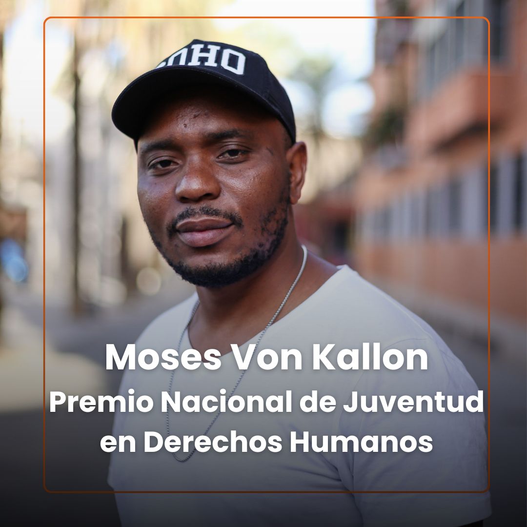 Aquariussuperv's tweet photo. ✊🏿✊✊🏼✊🏾@mosekallon, presidente y fundador de Aquarius Supervivientes, recibe el Premio Nacional de Juventud en #DDHH

El @InjuveSpain reconoce el compromiso social del joven activista valenciano nacido en Sierra Leona.

➕INFO: https://t.co/7QneNC92Ey

#PorUnaVidaDigna https://t.co/fxNB9eLTlr